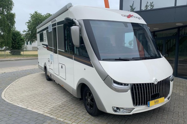 Mercedes camper met raamfolie