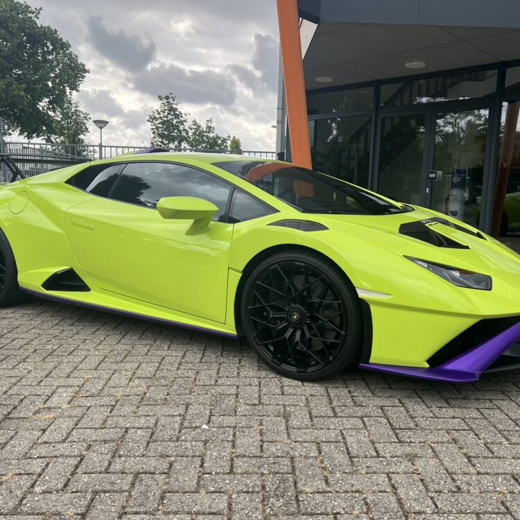 lambo huracan sto rondom 701