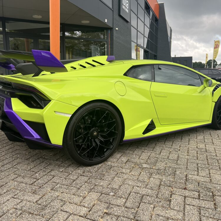 lambo huracan sto rondom 702