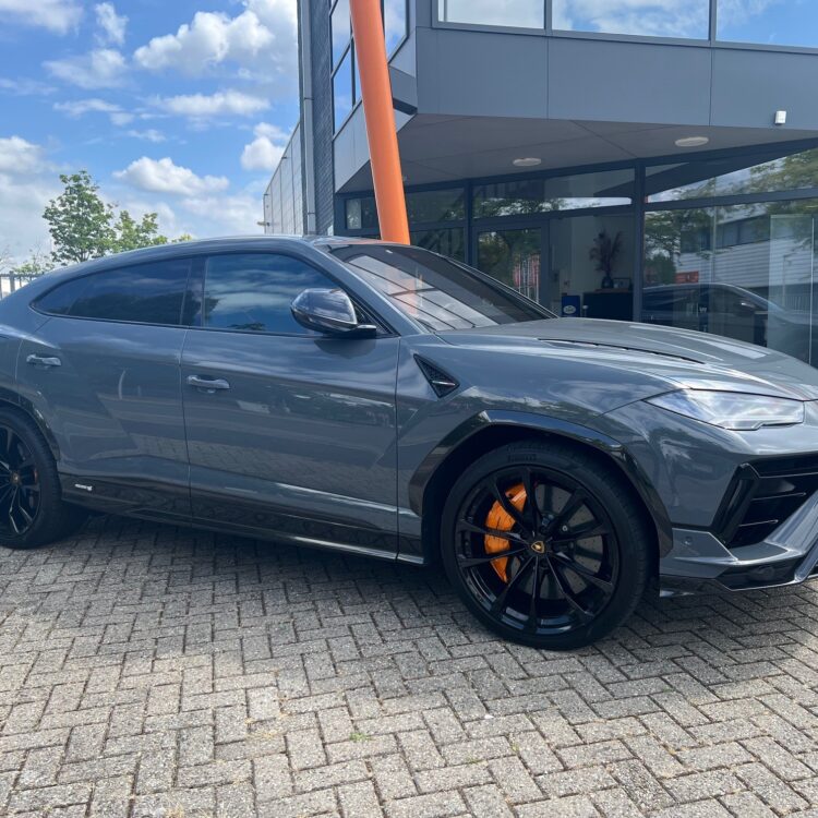 lamborghinin urus vp vr fg701