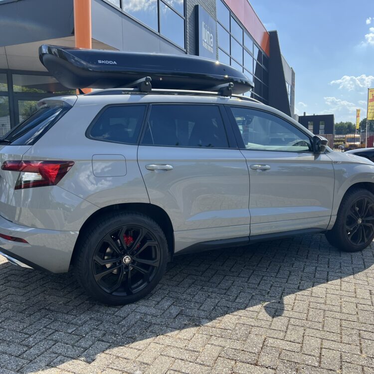 skoda karoq 20 70 rondom1